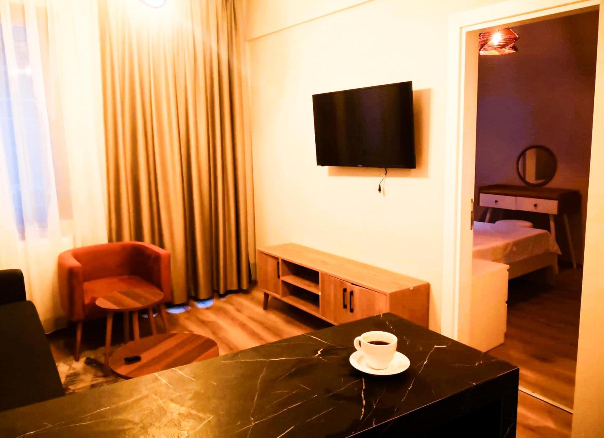 Gafa Garden Hostel & Apartments - Great Location Istanboel Buitenkant foto